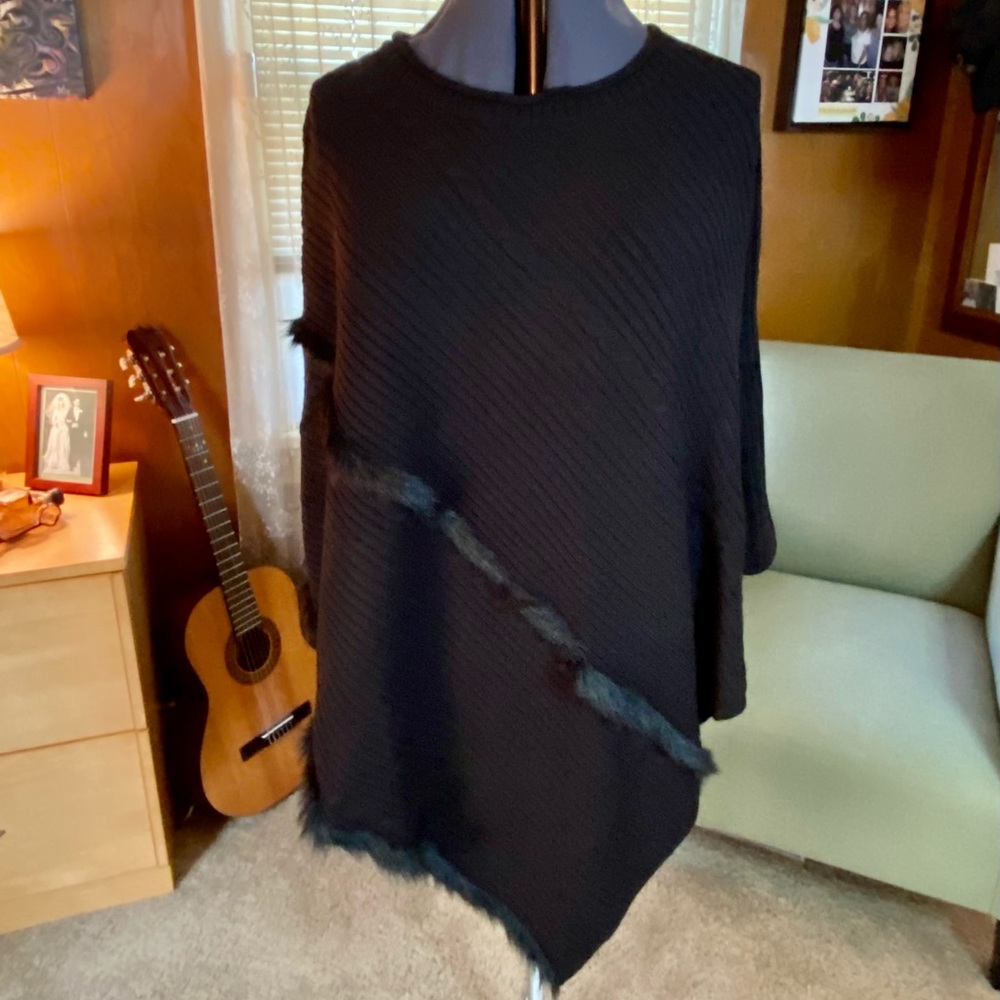 Kate & Mallory Sweater Poncho with Faux Fur (Size 1X)